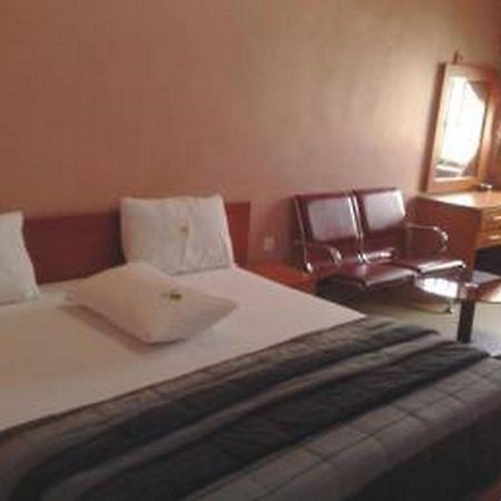 Room In Lodge - Londa Hotel And Suites Port Harcourt Zewnętrze zdjęcie