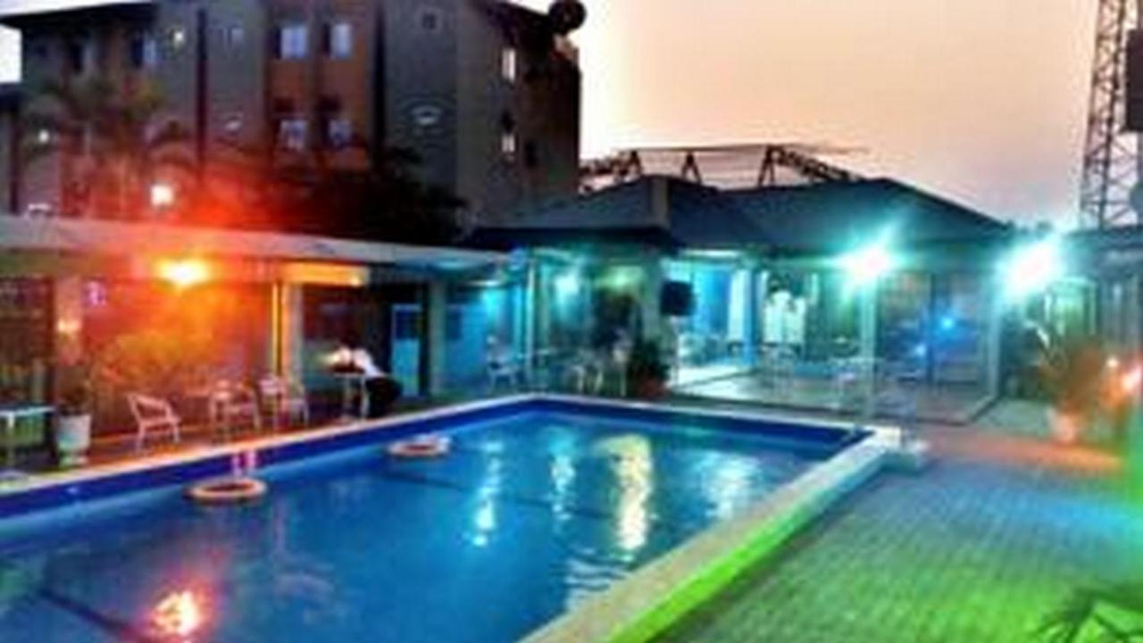 Room In Lodge - Londa Hotel And Suites Port Harcourt Zewnętrze zdjęcie